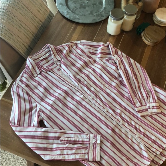 Striped button down long sleeve top shirt like new - Picture 2 of 8